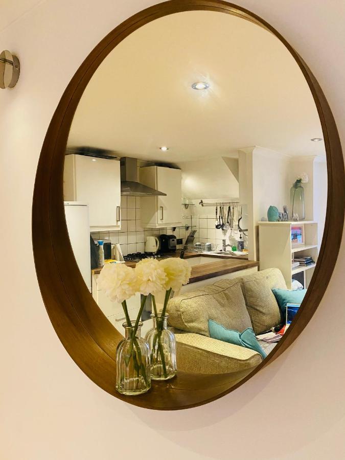 Stunning, Stylish Garden Flat In The Heart Of Wimbledon Apartment Londra Exterior foto