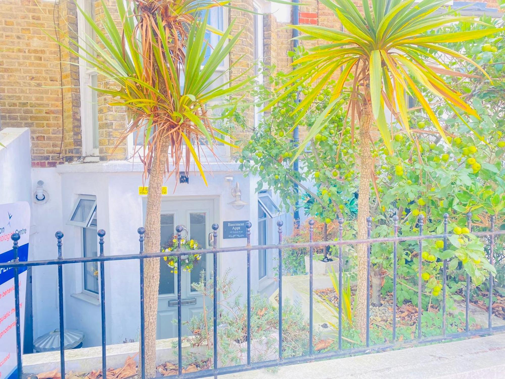 Stunning, Stylish Garden Flat In The Heart Of Wimbledon Apartment Londra Exterior foto